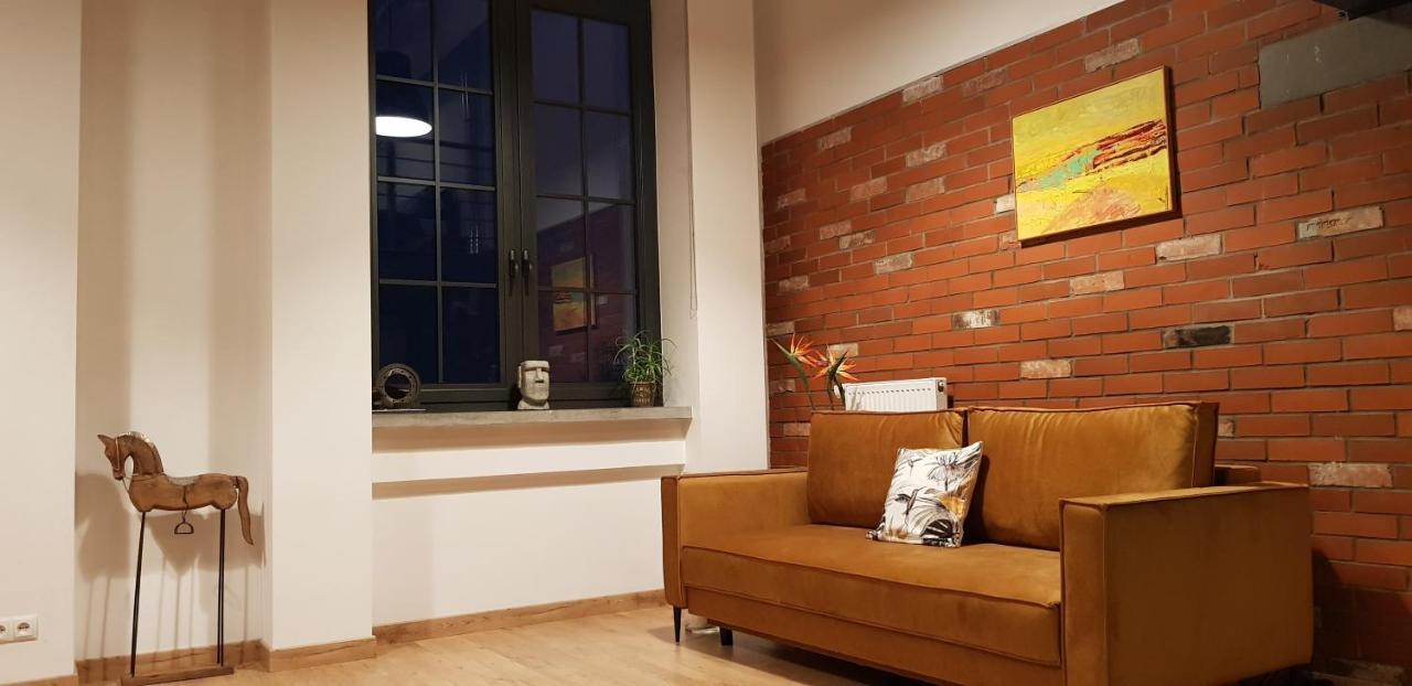 Апартаменты Loft Hiellego Жирардув Экстерьер фото
